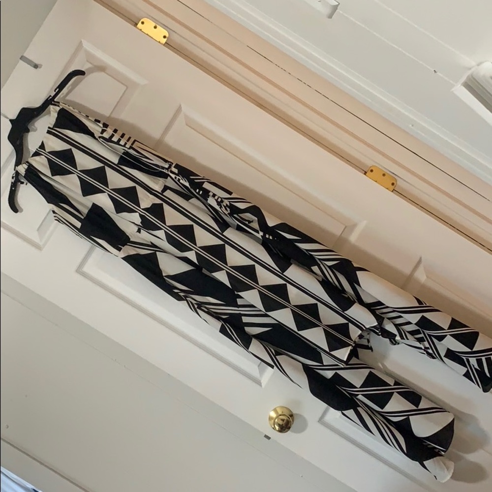 EXPRESS GEOMETRIC SHAPE LONG DRESS MUST HAVE💫SALE